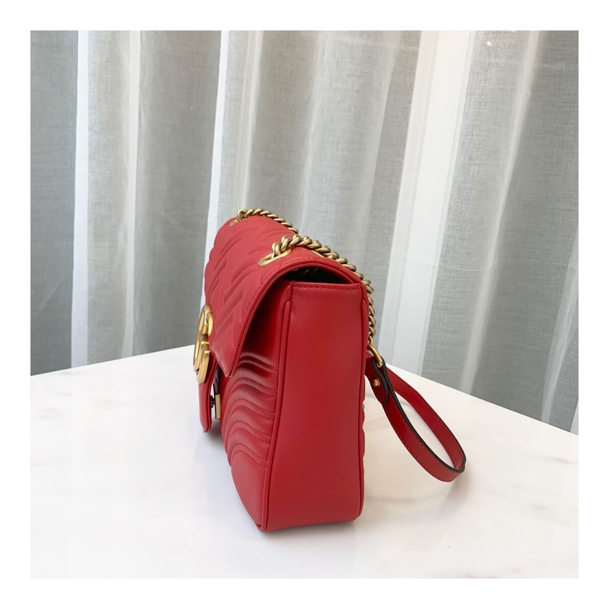 Gucci GG Marmont Medium Matelassé Shoulder Bag 443496 Gucci GG Marmont Medium Matelassé Shoulder Bag 443496