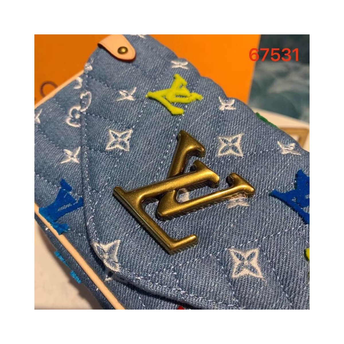 Louis Vuitton New Wave Chain Pochette M67531 Louis Vuitton New Wave Chain Pochette M67531