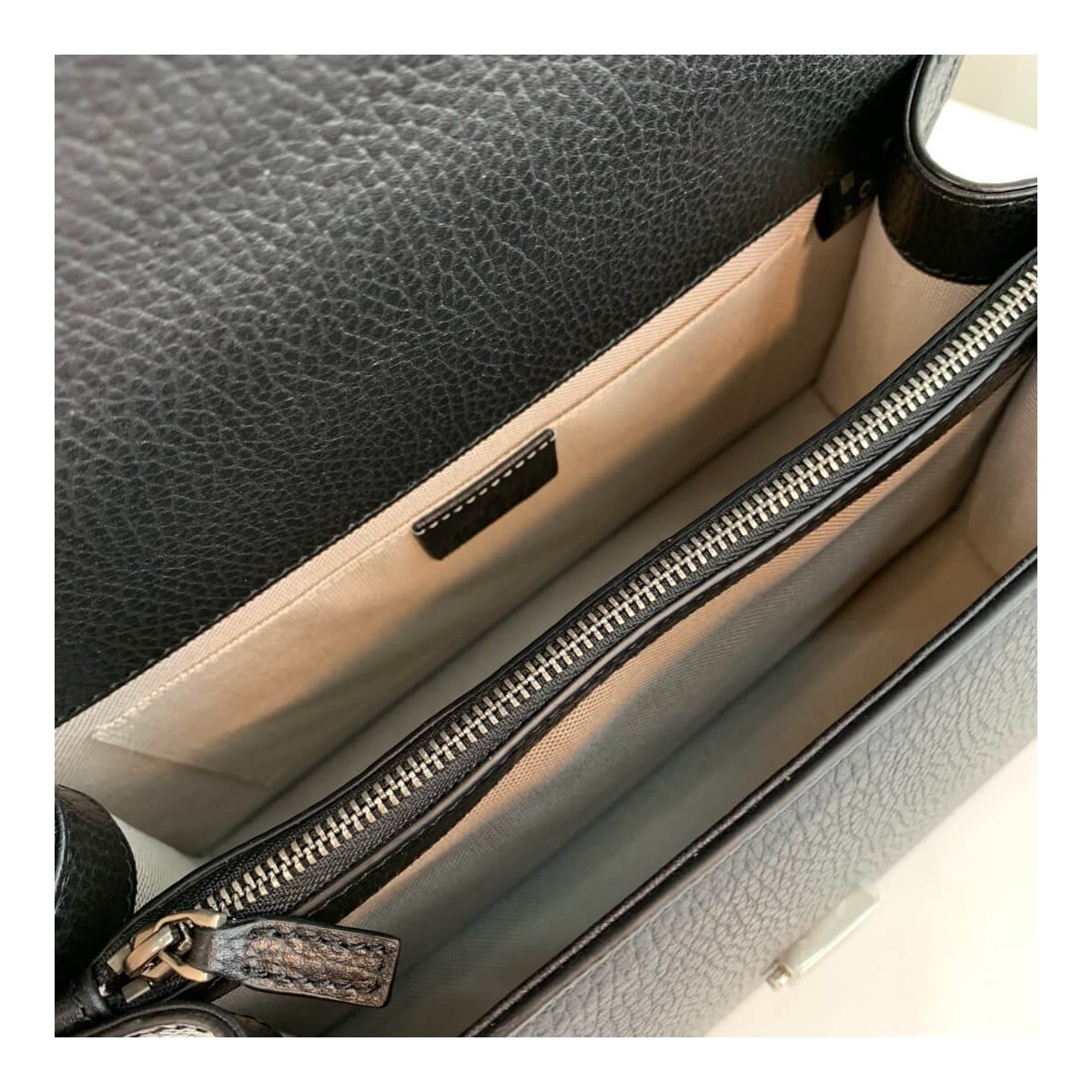 Gucci Dionysus Medium Top Handle Bag 448075 Gucci Dionysus Medium Top Handle Bag 448075