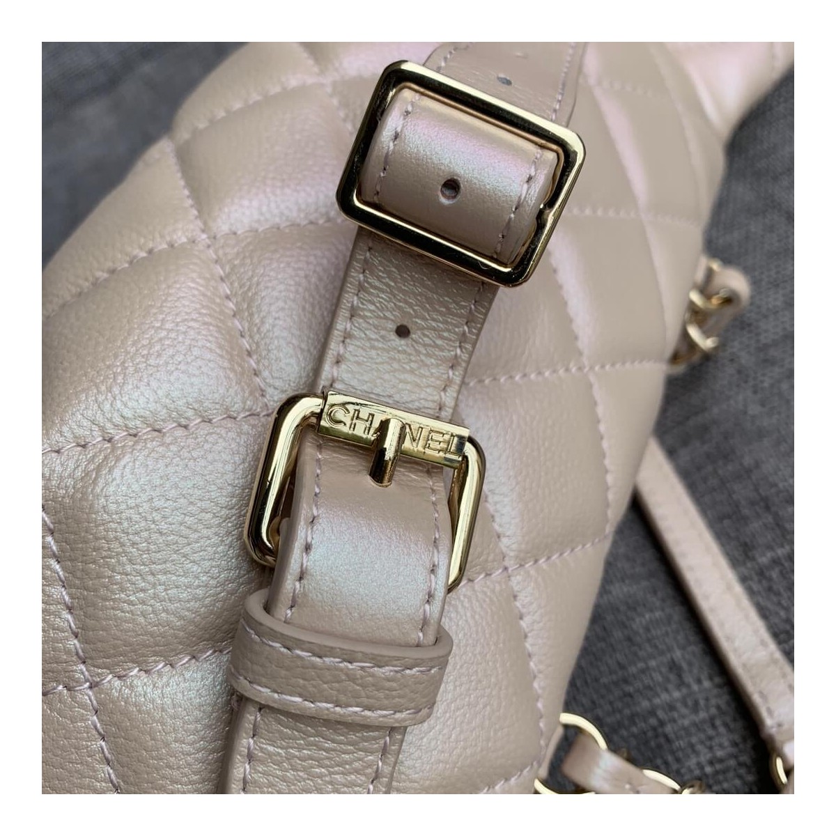 Chanel Quilted Caviar Clafskin Waist Bag AS0556 Chanel Quilted Caviar Clafskin Waist Bag AS0556