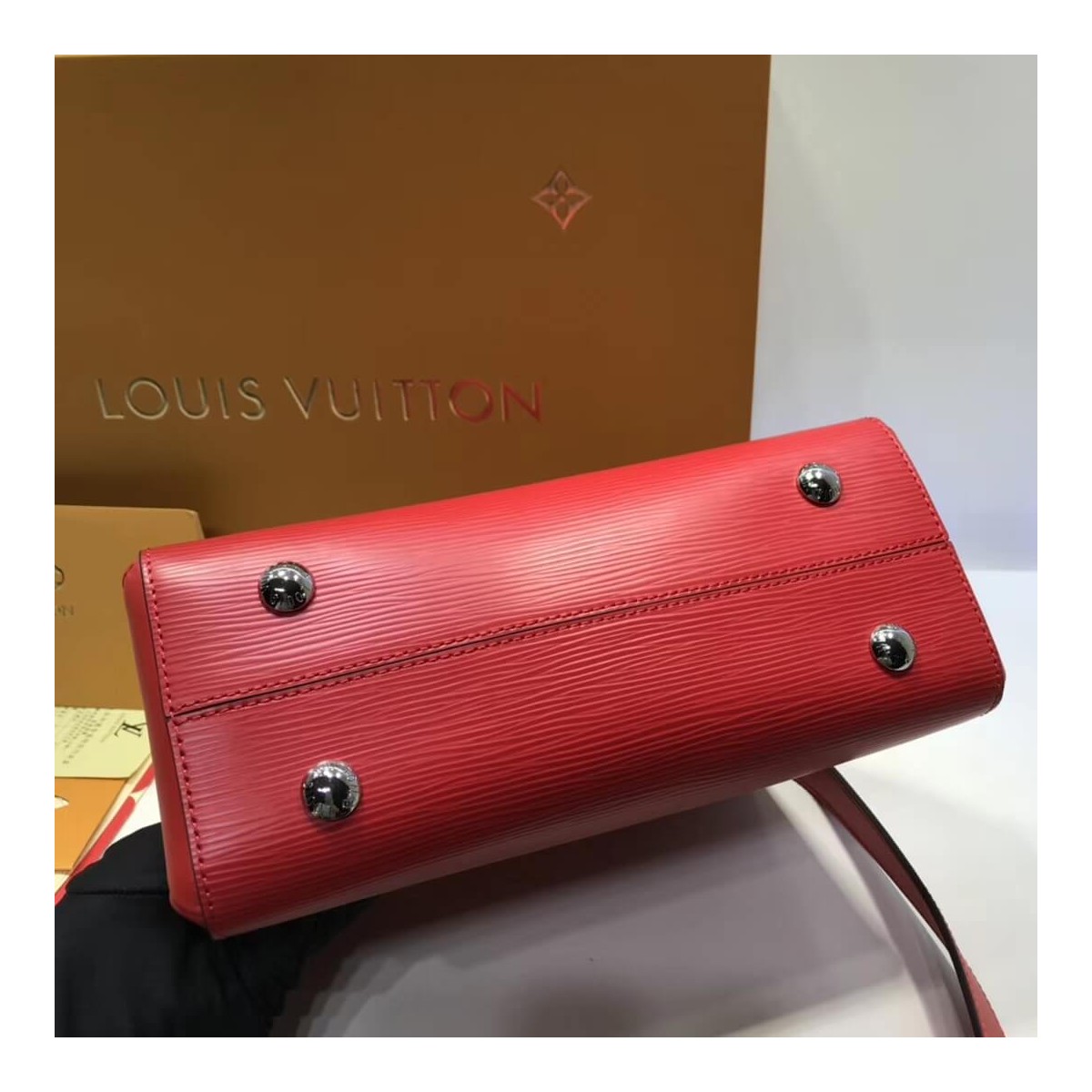 Louis Vuitton Epi Leather Grenelle PM M53694 Louis Vuitton Epi Leather Grenelle PM M53694