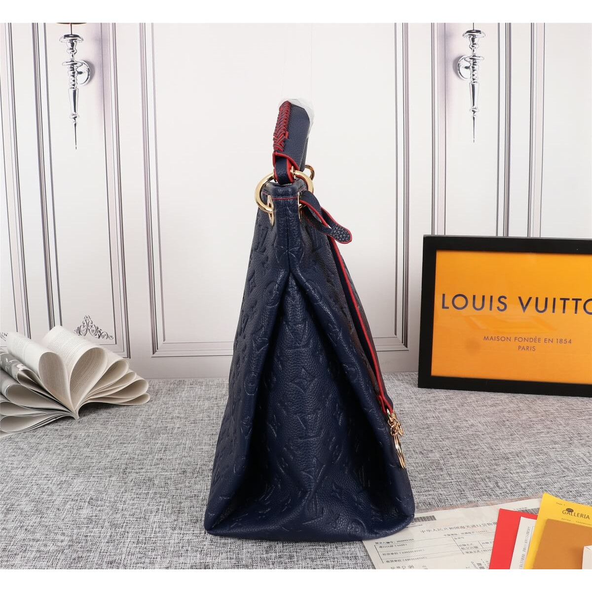 Louis Vuitton Artsy MM M41066 M43237 M43876 M44456 Louis Vuitton Artsy MM M41066 M43237 M43876 M44456