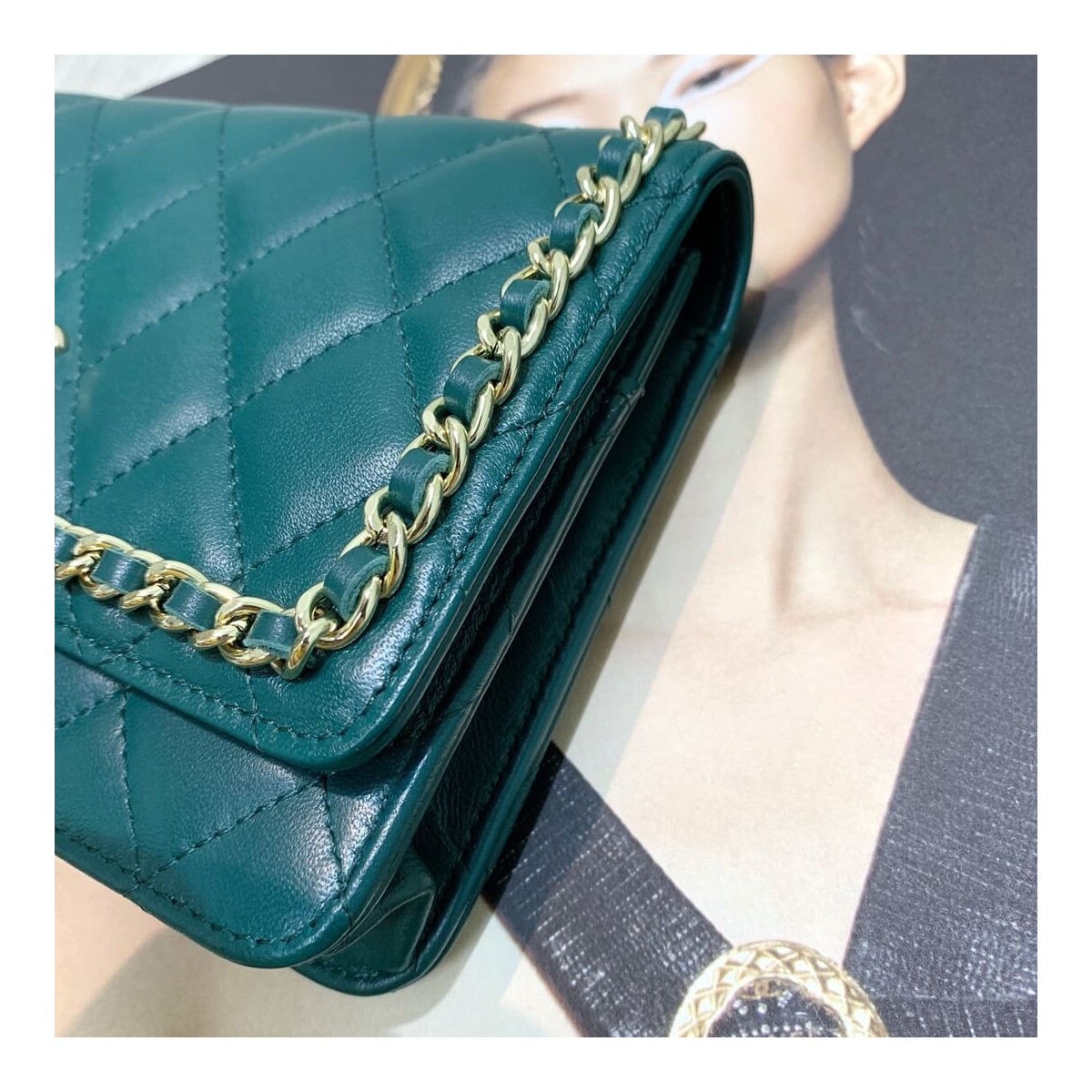 Chanel Lambskin Chain Bag 86058 Chanel Lambskin Chain Bag 86058