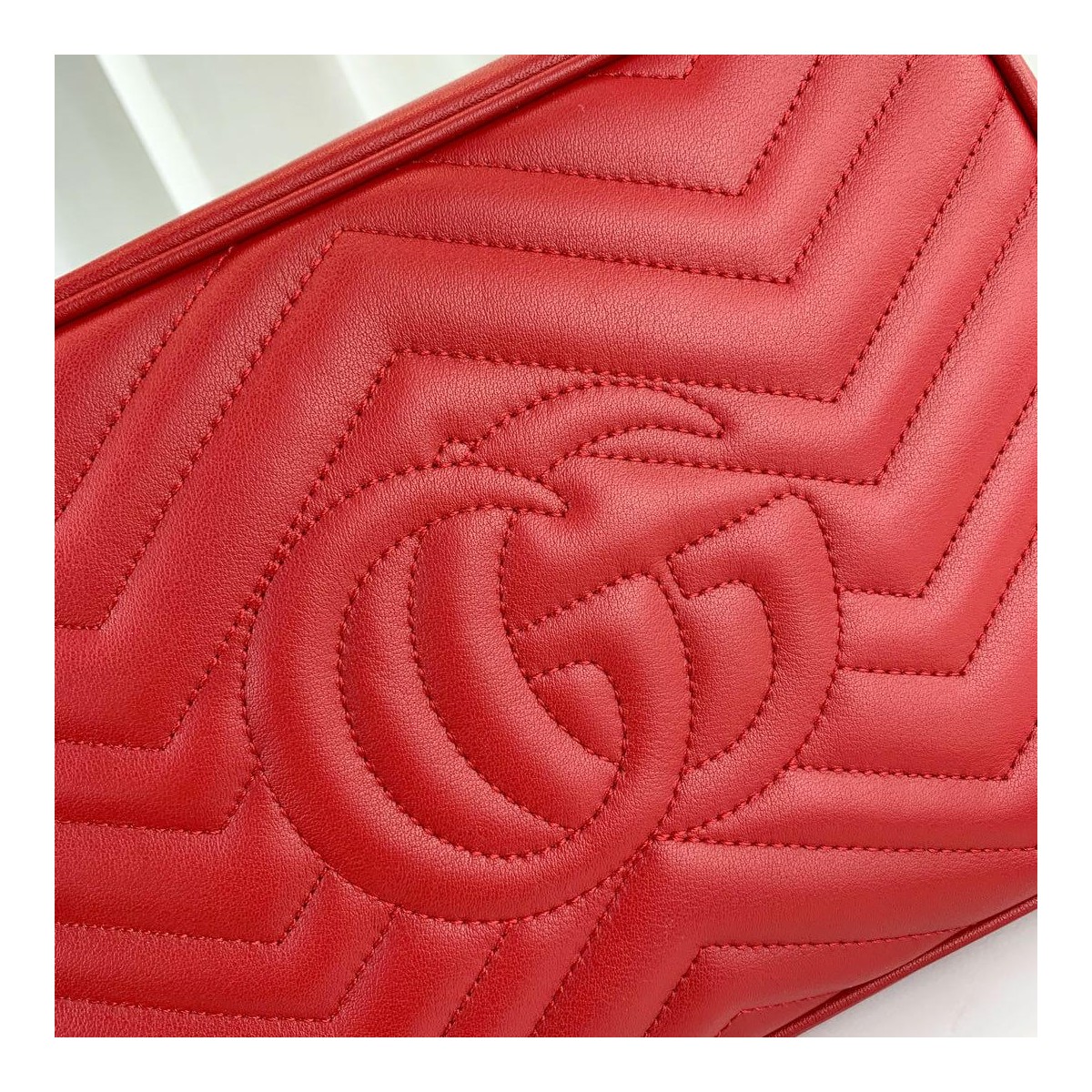 Gucci GG Marmont Medium Matelasse Shoulder Bag 443499 Gucci GG Marmont Medium Matelasse Shoulder Bag 443499