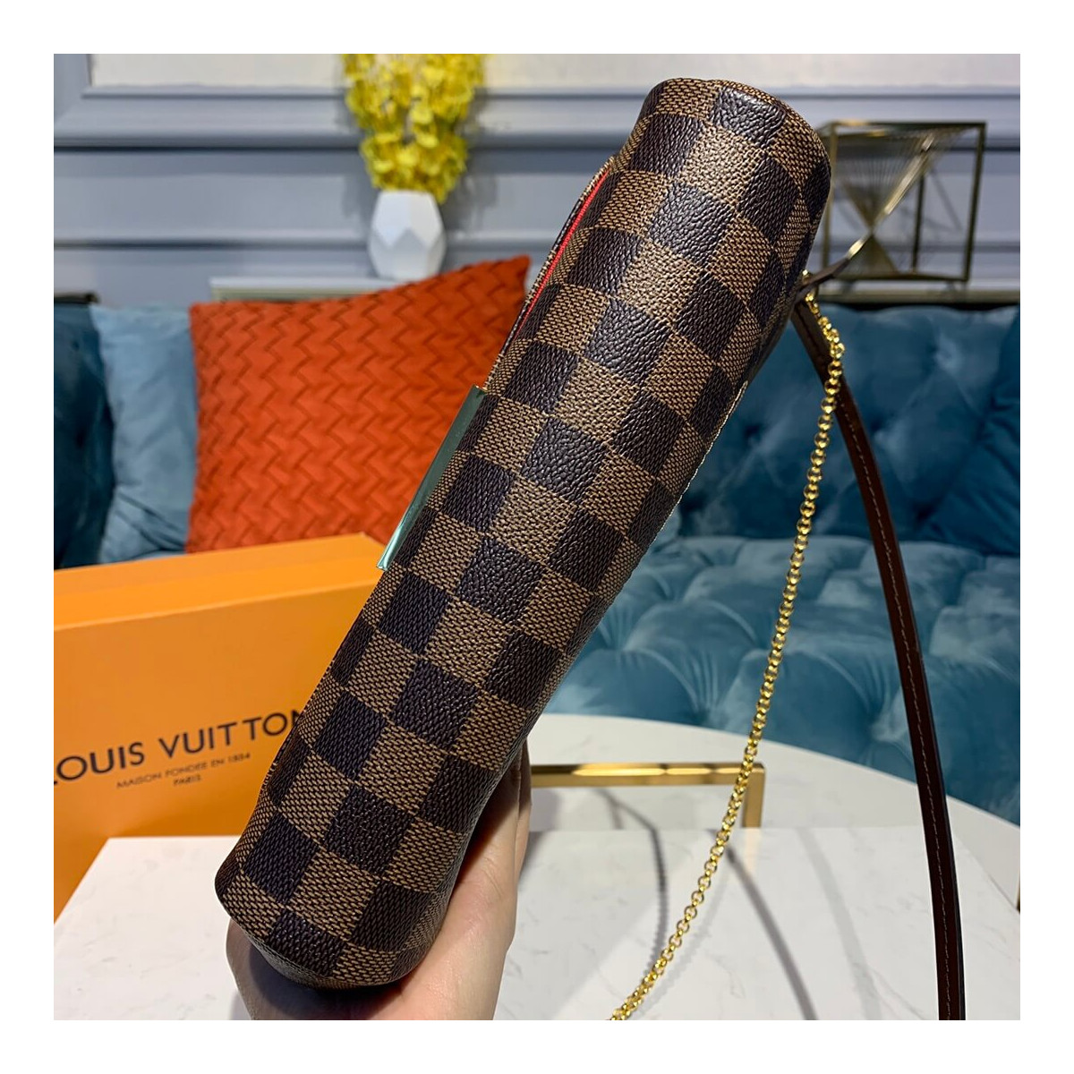 Louis Vuitton Damier Ebene Canvas Favorite MM N41129 Louis Vuitton Damier Ebene Canvas Favorite MM N41129