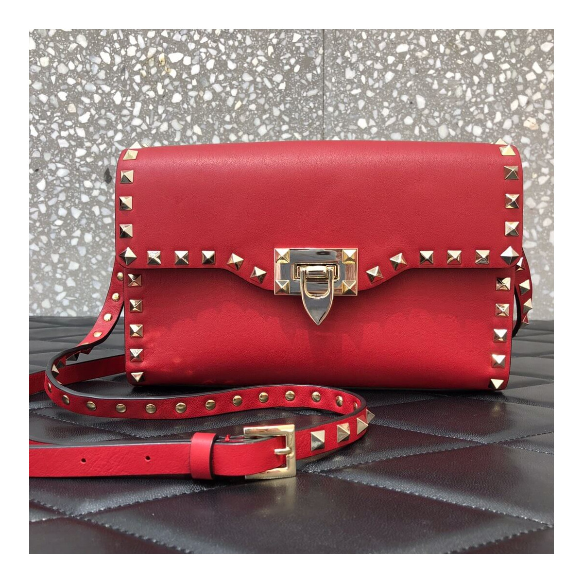 Valentino Garavani Rockstud Calfskin Crossbody Bag 0181 Valentino Garavani Rockstud Calfskin Crossbody Bag 0181