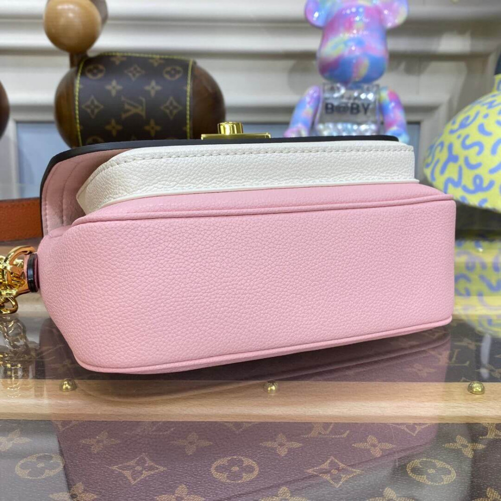 Louis Vuitton Lockme Tender M58554 M58555 M58557 Louis Vuitton Lockme Tender M58554 M58555 M58557