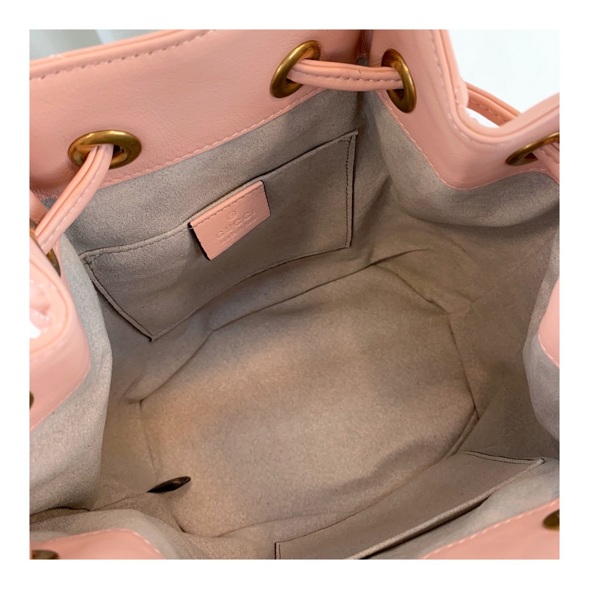 Gucci GG Marmont Quilted Leather Bucket Bag 476674 Gucci GG Marmont Quilted Leather Bucket Bag 476674