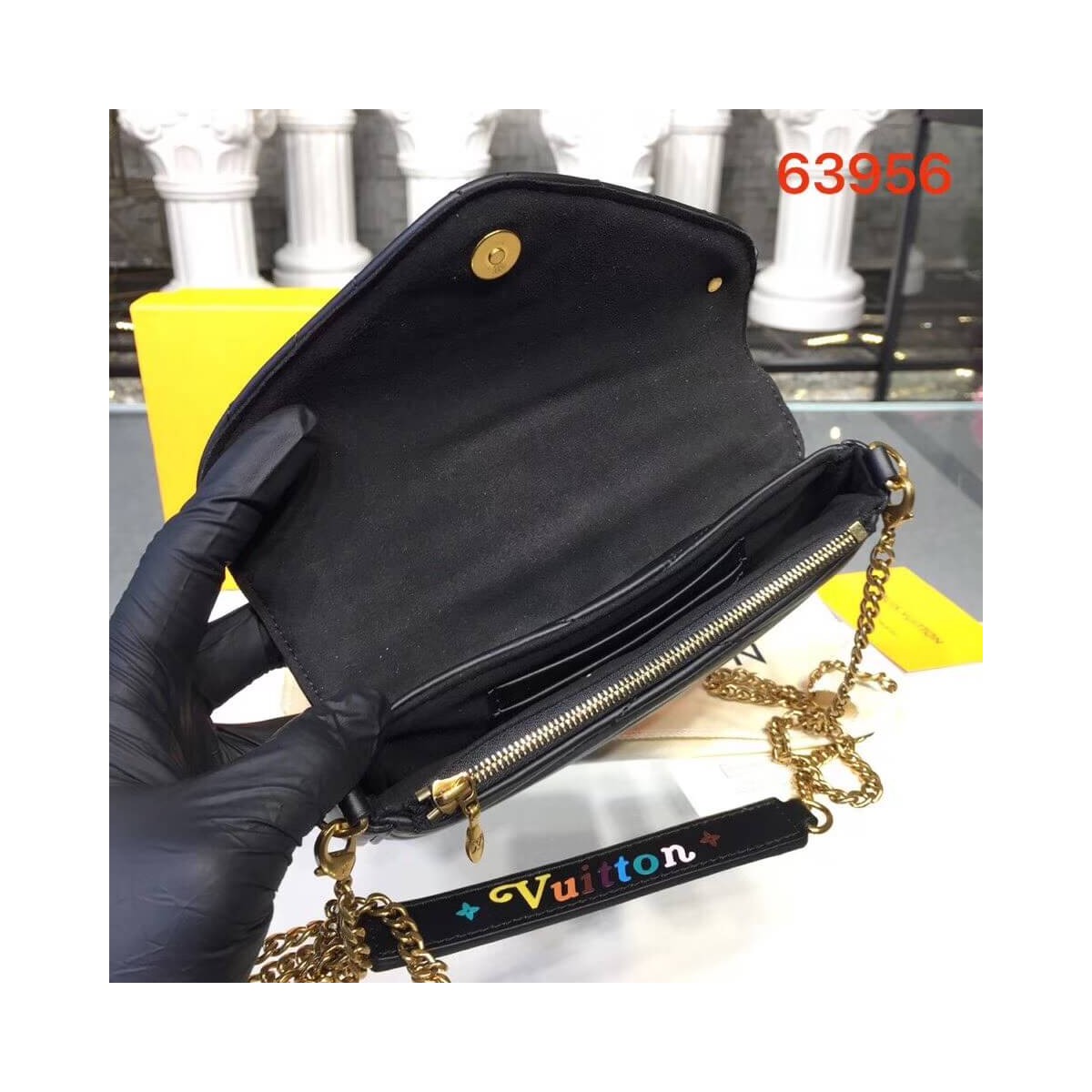 Louis Vuitton New Wave Chain Pochette M63956 M68479 Louis Vuitton New Wave Chain Pochette M63956 M68479
