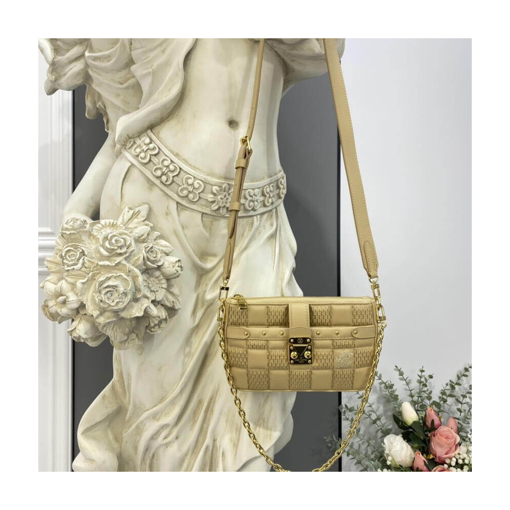 Louis Vuitton Pochette Troca M59046 M59048 M59049 Louis Vuitton Pochette Troca M59046 M59048 M59049