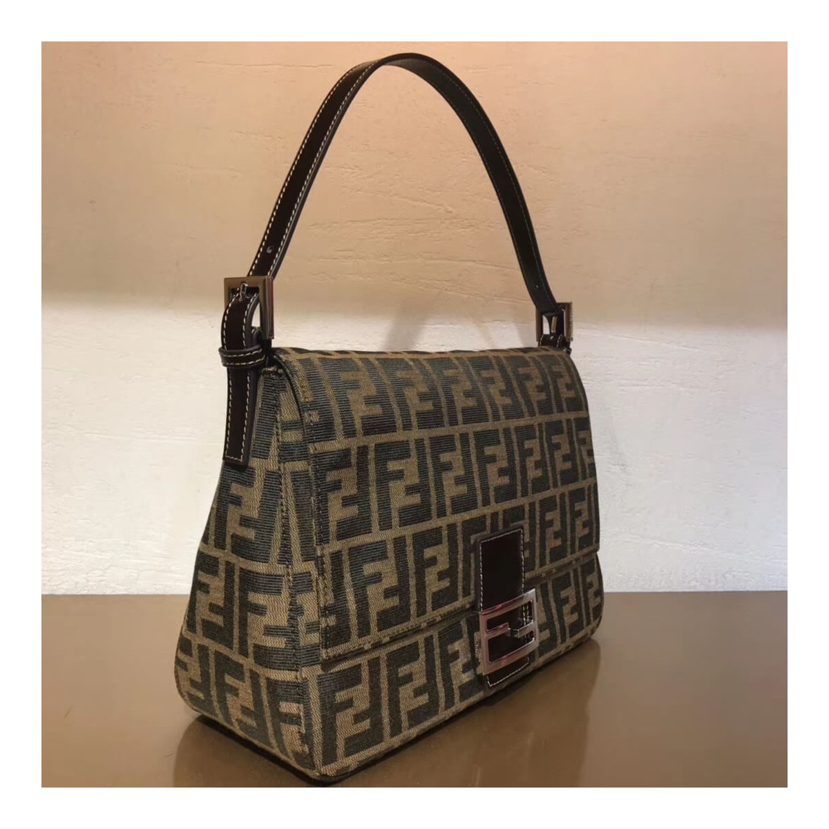 Fendi Vintage Mamma Baguette Zucca Shoulder Bag F02 Fendi Vintage Mamma Baguette Zucca Shoulder Bag F02
