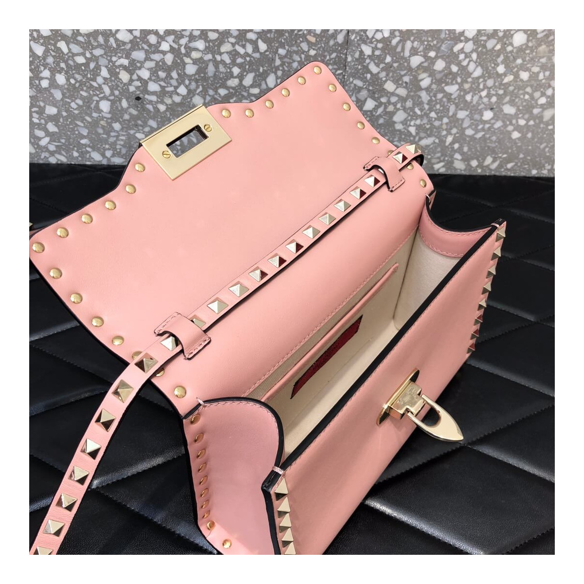 Valentino Garavani Rockstud Calfskin Crossbody Bag 0181 Valentino Garavani Rockstud Calfskin Crossbody Bag 0181