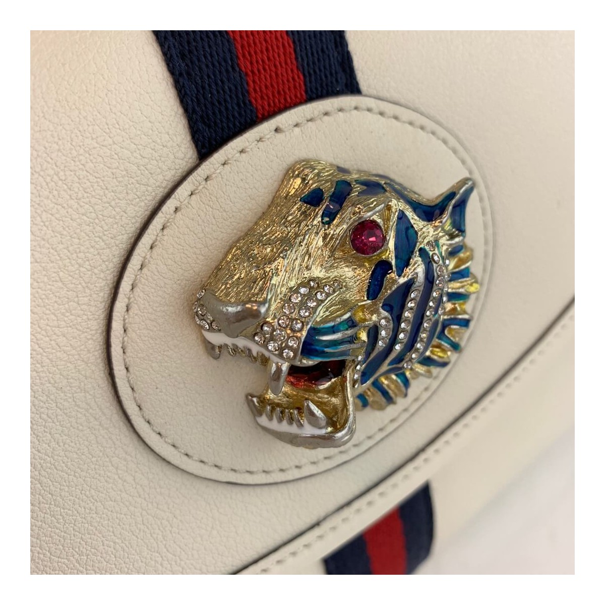 Gucci Rajah Small Shoulder Bag 570145 Gucci Rajah Small Shoulder Bag 570145