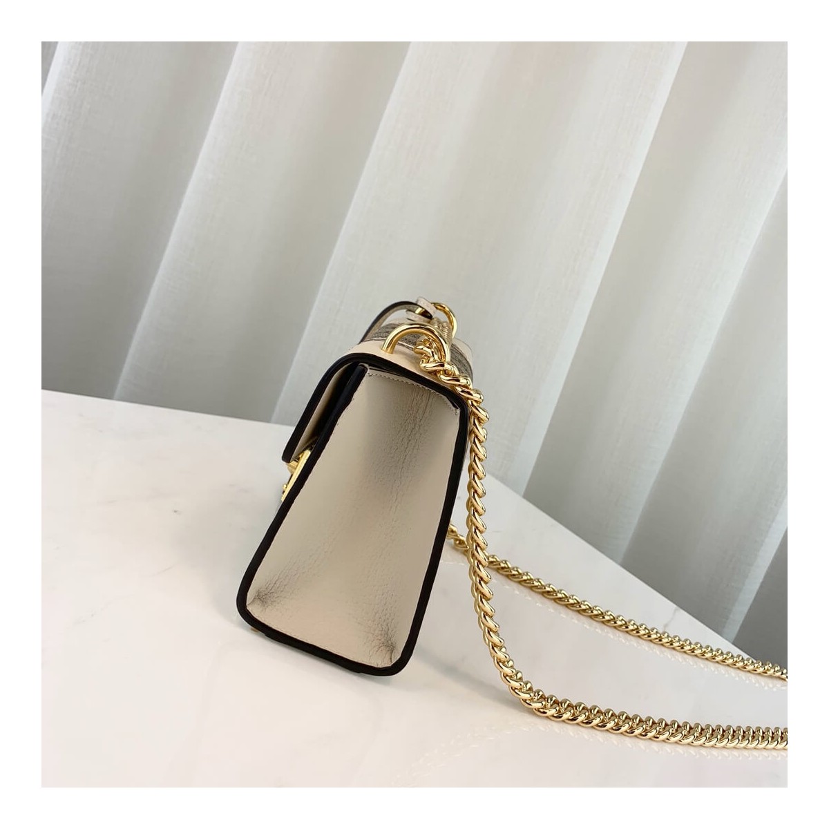 Gucci Padlock Snakeskin Small Shoulder Bag 432182 White Gucci Padlock Snakeskin Small Shoulder Bag 432182 White