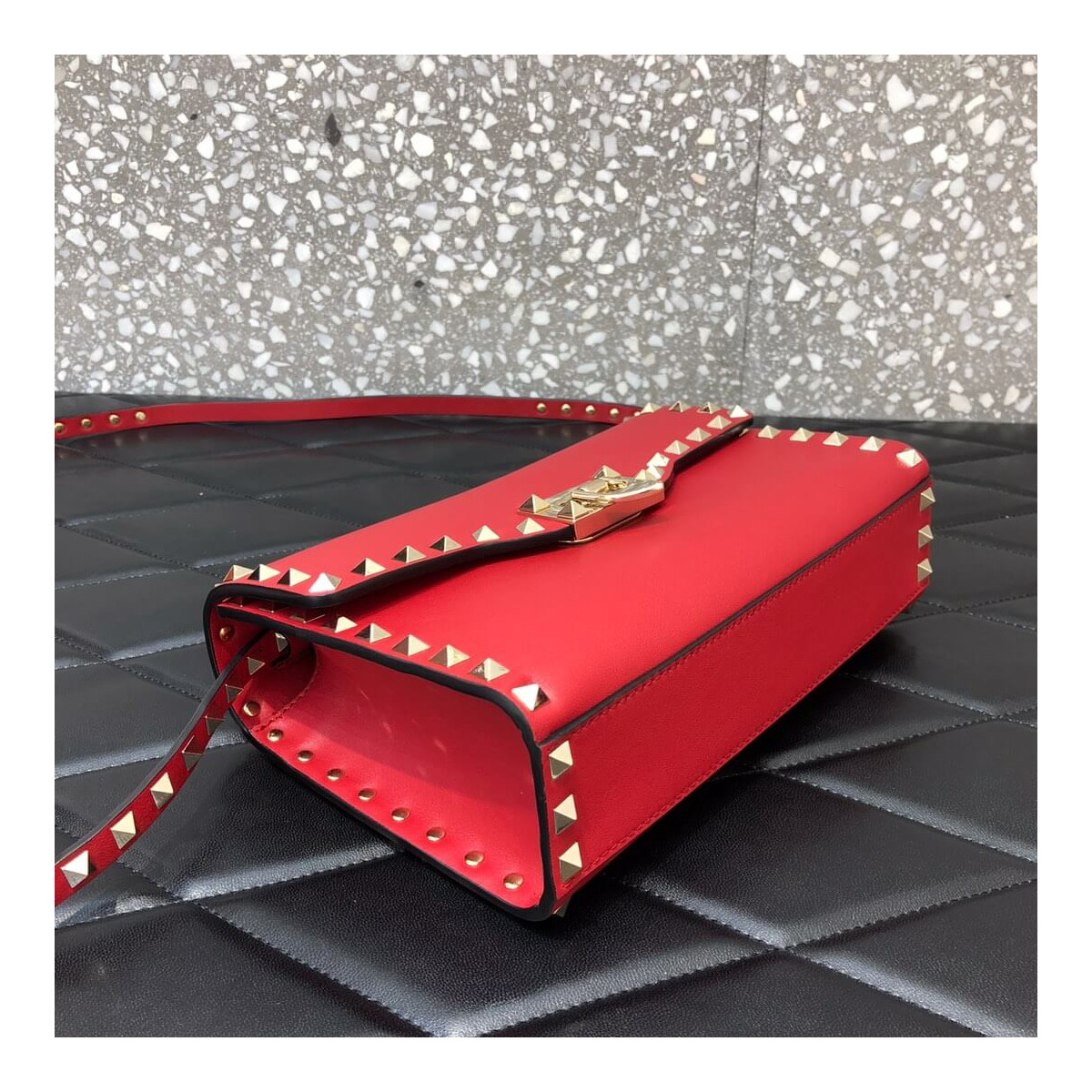Valentino Garavani Rockstud Calfskin Crossbody Bag 0181 Valentino Garavani Rockstud Calfskin Crossbody Bag 0181