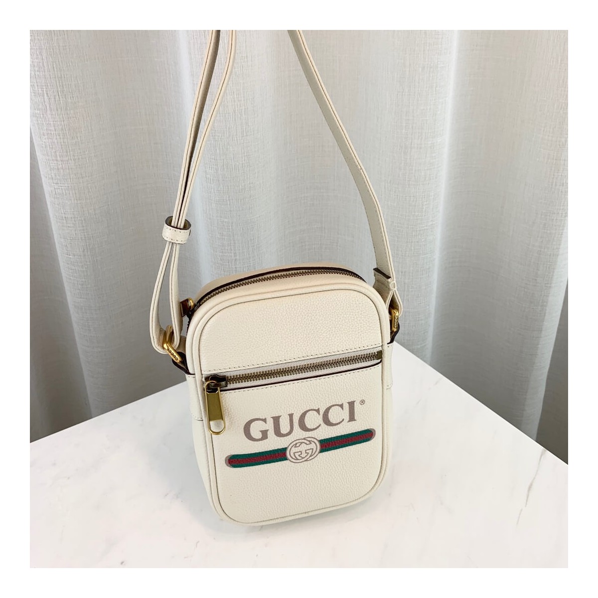 Gucci Print Leather Shoulder Bag 574803 Gucci Print Leather Shoulder Bag 574803