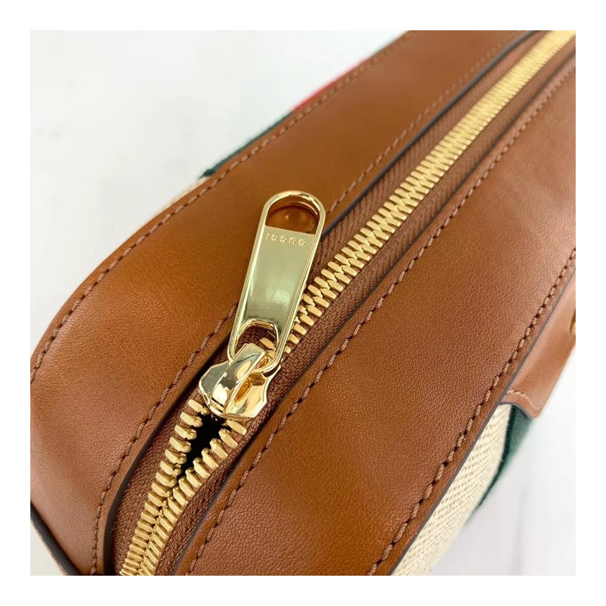Gucci Vintage Canvas Shoulder Bag 575073 Beige Gucci Vintage Canvas Shoulder Bag 575073 Beige