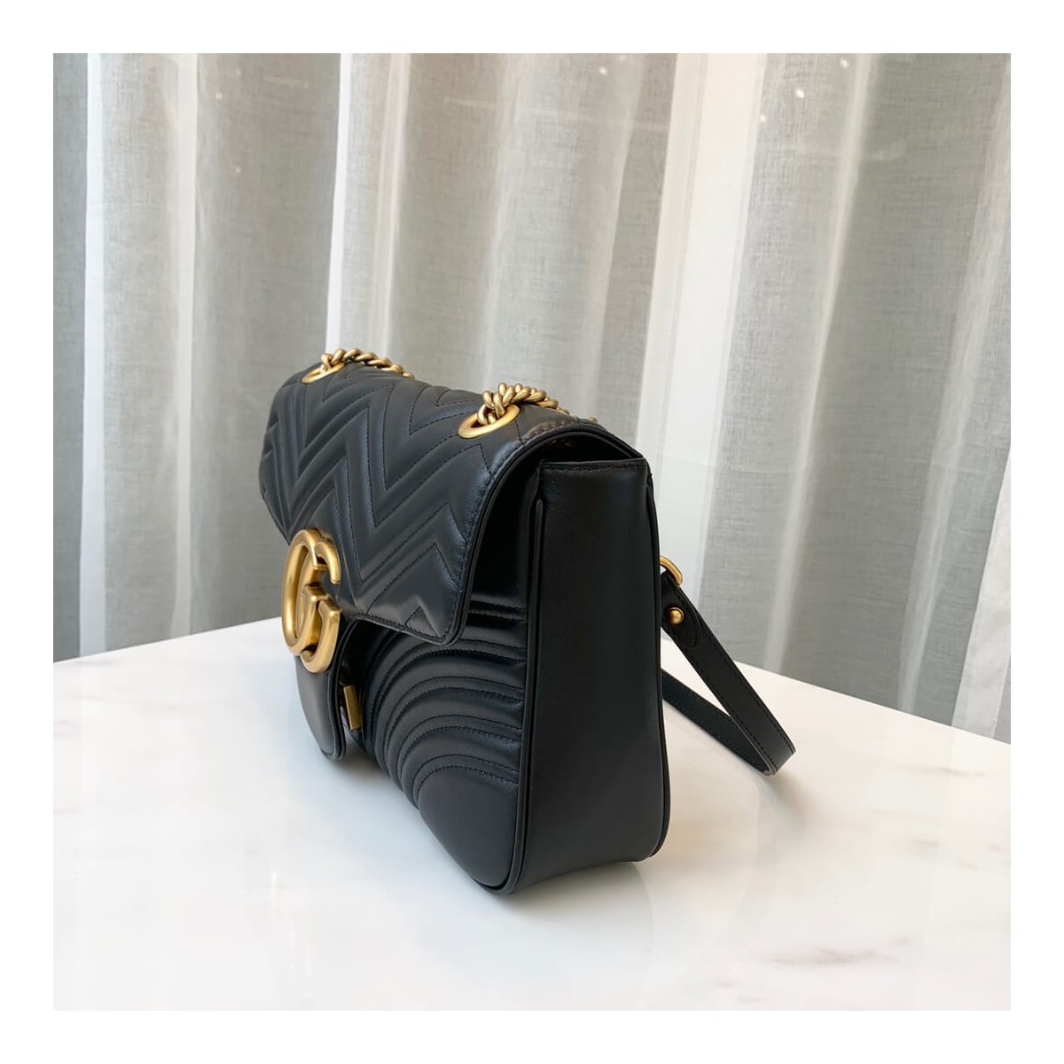 Gucci GG Marmont Medium Matelassé Shoulder Bag 443496 Gucci GG Marmont Medium Matelassé Shoulder Bag 443496