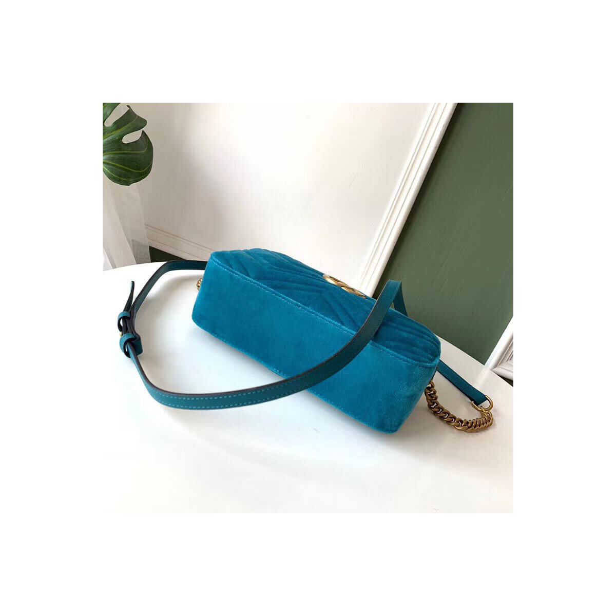 Gucci GG Marmont Velvet Small Shoulder Bag 447632 Gucci GG Marmont Velvet Small Shoulder Bag 447632