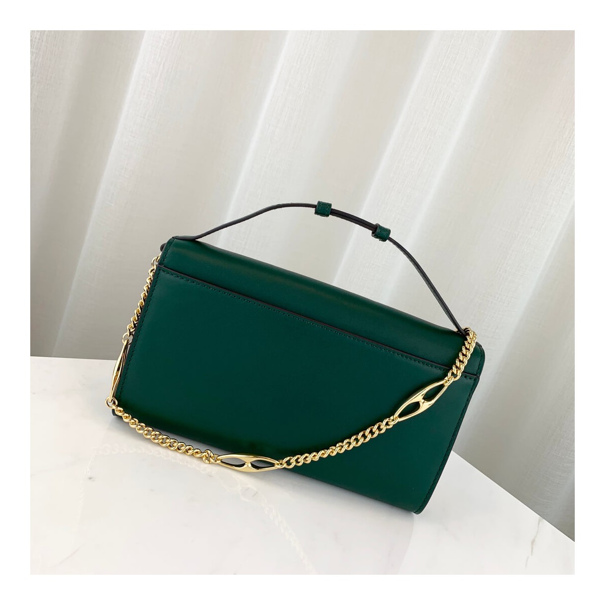 Gucci Zumi Smooth Leather Small Shoulder Bag 572375 Gucci Zumi Smooth Leather Small Shoulder Bag 572375