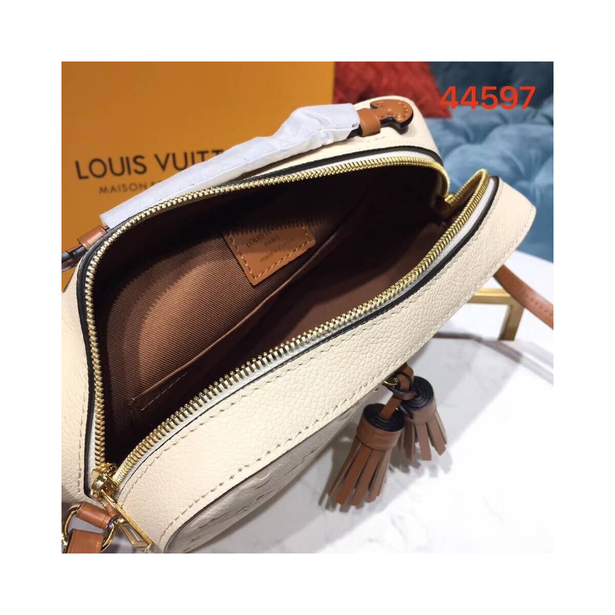 Louis Vuitton Monogram Empreinte Saintonge M44593 Louis Vuitton Monogram Empreinte Saintonge M44593