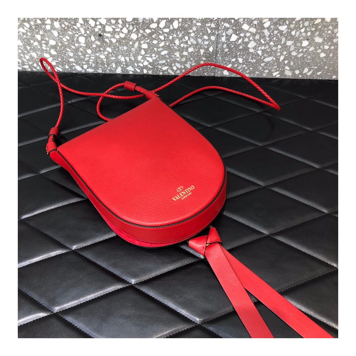 Valentino Garavani Medium Vring Crossbody Bag 0510