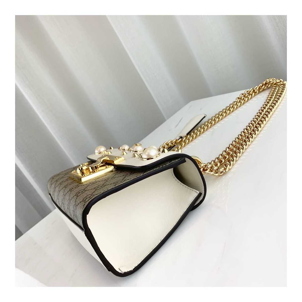 Gucci Padlock Studded GG Supreme Shoulder Bag 432182 Gucci Padlock Studded GG Supreme Shoulder Bag 432182