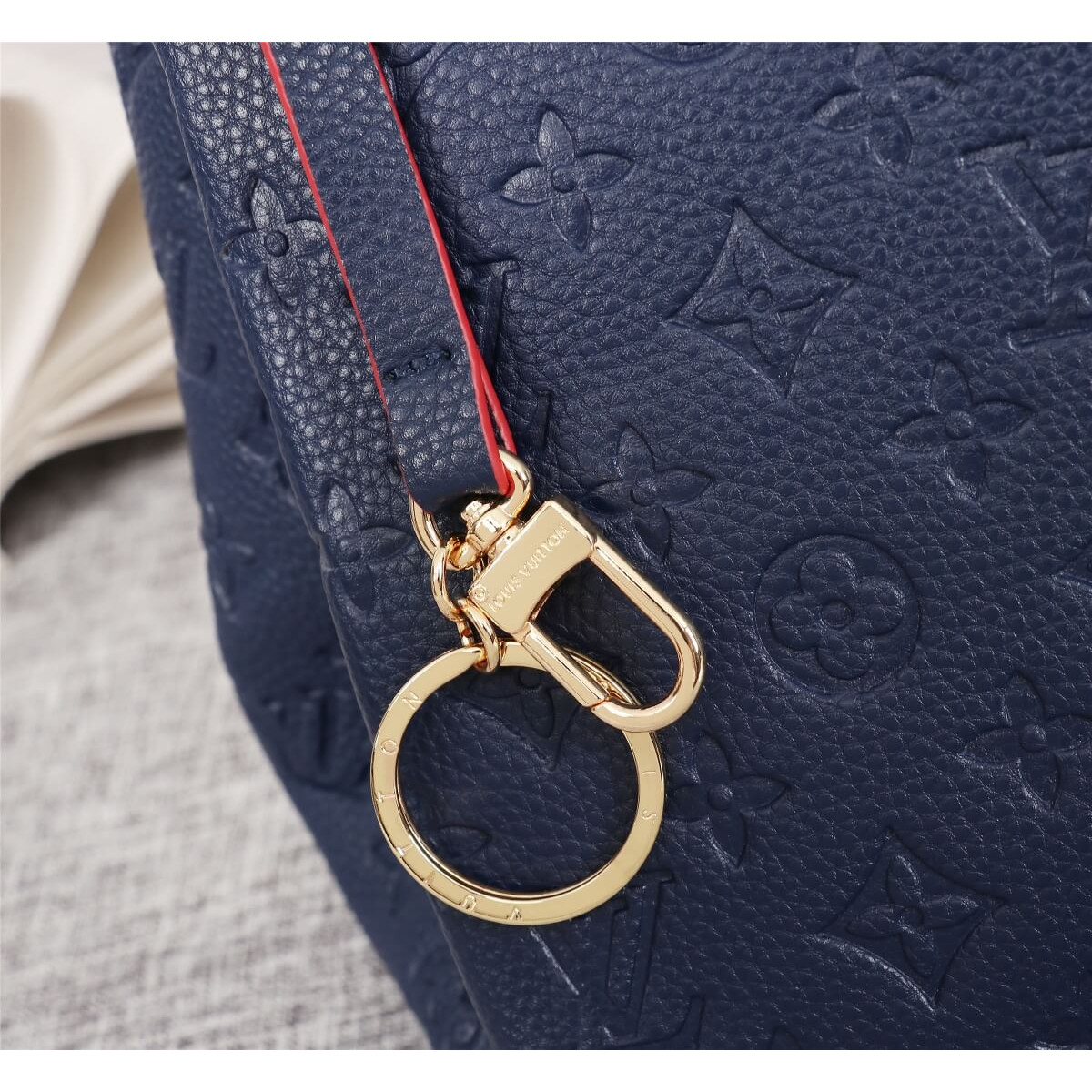 Louis Vuitton Artsy MM M41066 M43237 M43876 M44456 Louis Vuitton Artsy MM M41066 M43237 M43876 M44456