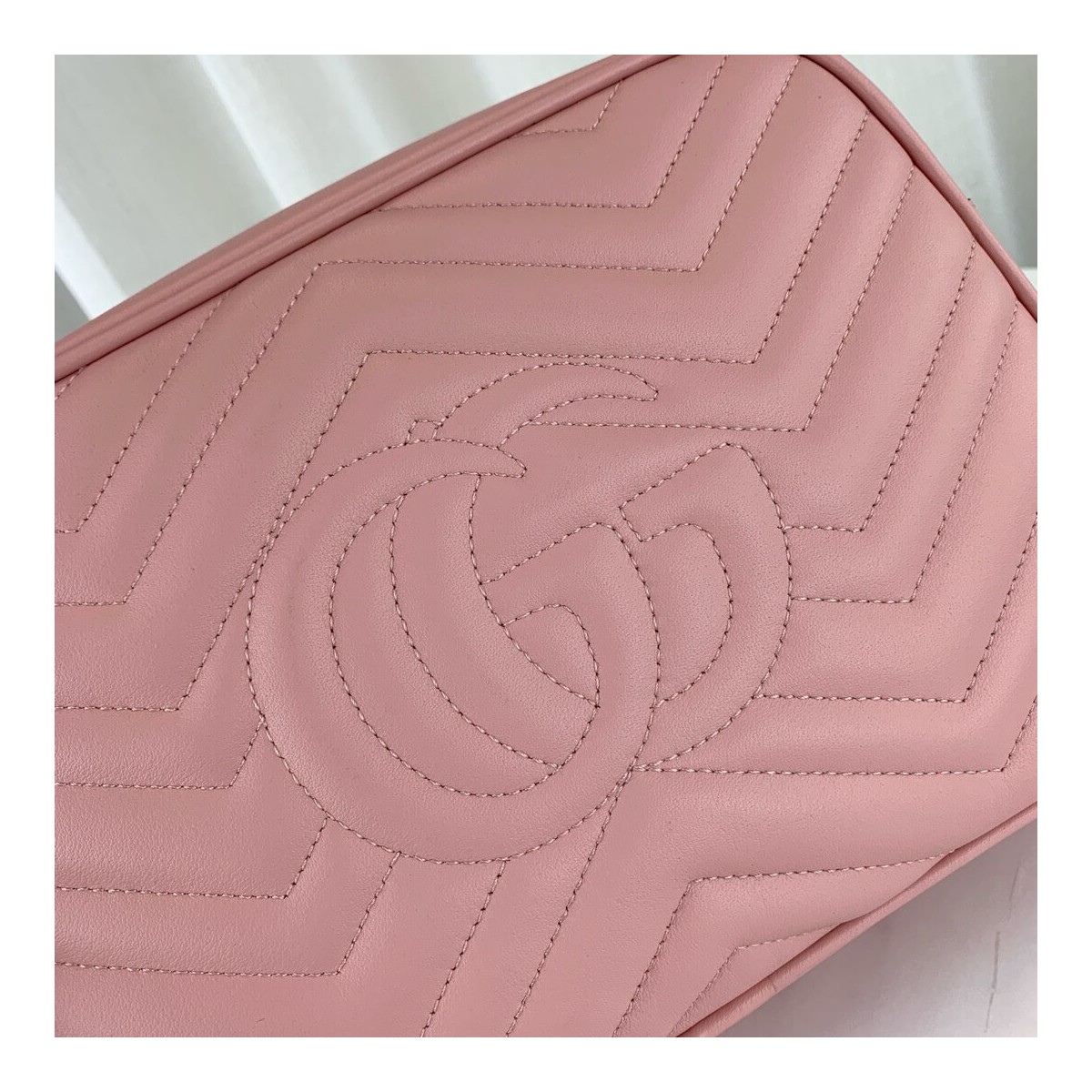 Gucci GG Marmont Medium Matelasse Shoulder Bag 443499 Gucci GG Marmont Medium Matelasse Shoulder Bag 443499