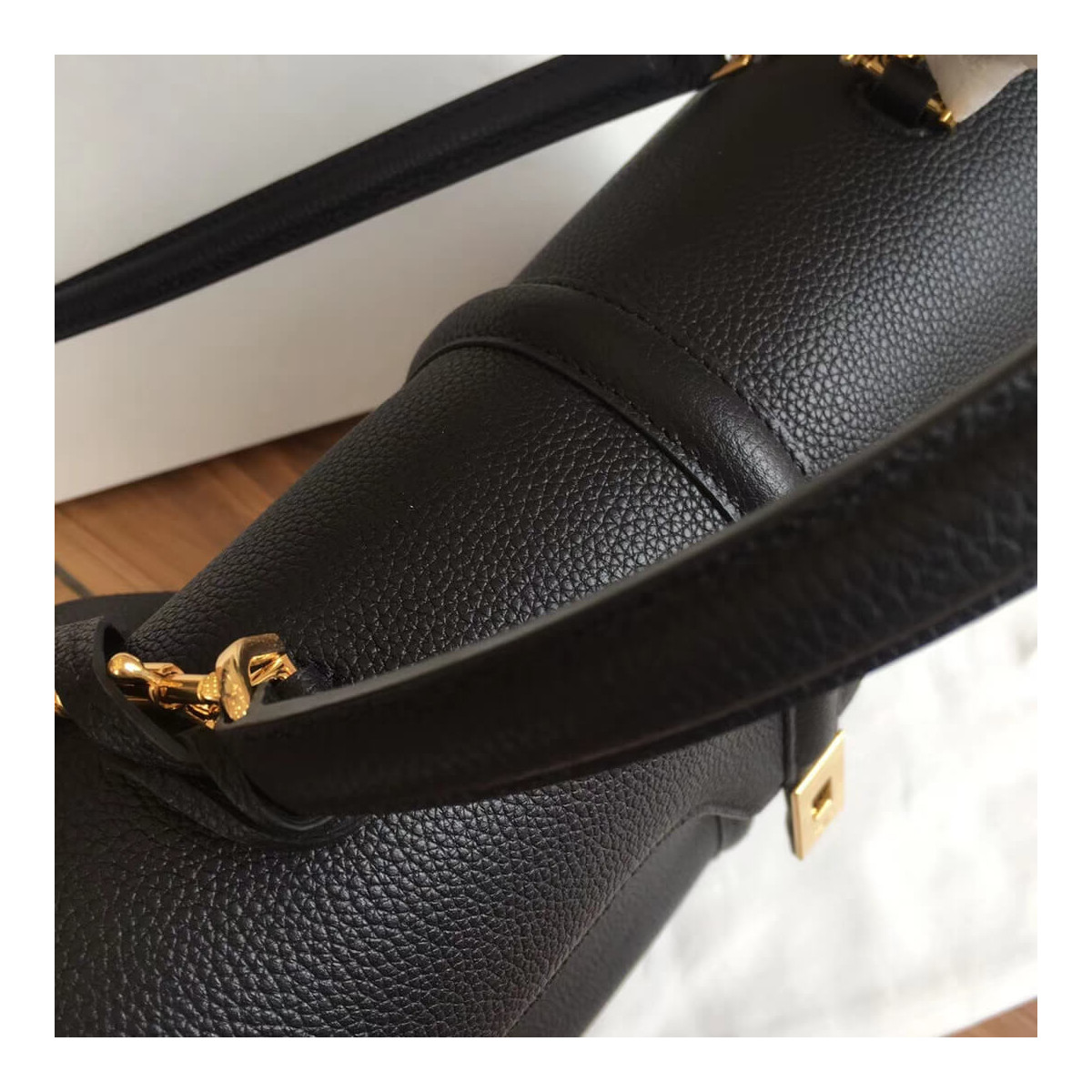 Celine Medium 16 Bag In Grained Calfskin 187373 Celine Medium 16 Bag In Grained Calfskin 187373
