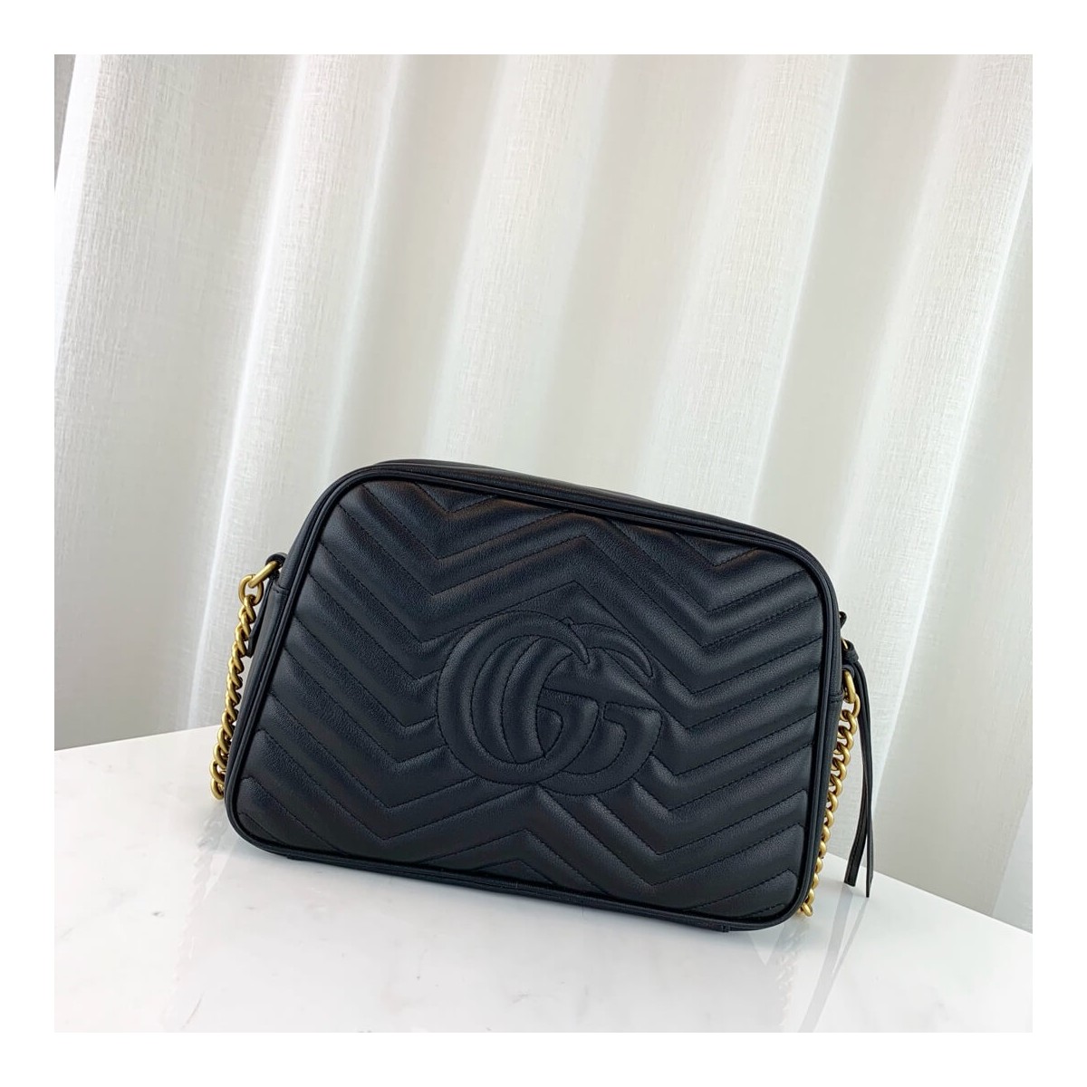 Gucci GG Marmont Medium Matelasse Shoulder Bag 443499 Gucci GG Marmont Medium Matelasse Shoulder Bag 443499