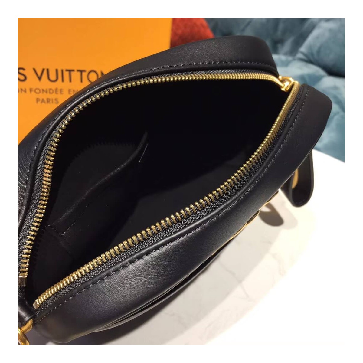 Louis Vuitton New Wave Camera Bag M53682 Louis Vuitton New Wave Camera Bag M53682