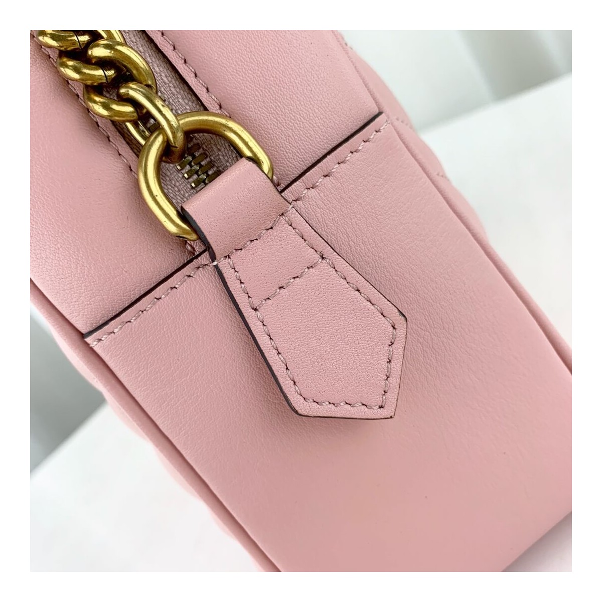 Gucci GG Marmont Medium Matelasse Shoulder Bag 443499 Gucci GG Marmont Medium Matelasse Shoulder Bag 443499