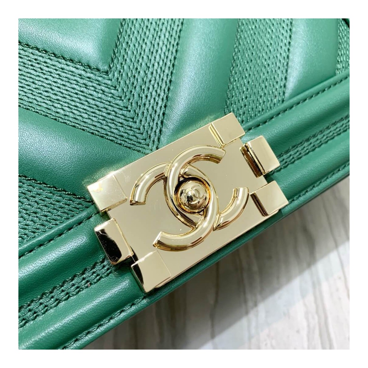 Chanel Calfskin Boy Chanel Handbag A67086 Chanel Calfskin Boy Chanel Handbag A67086