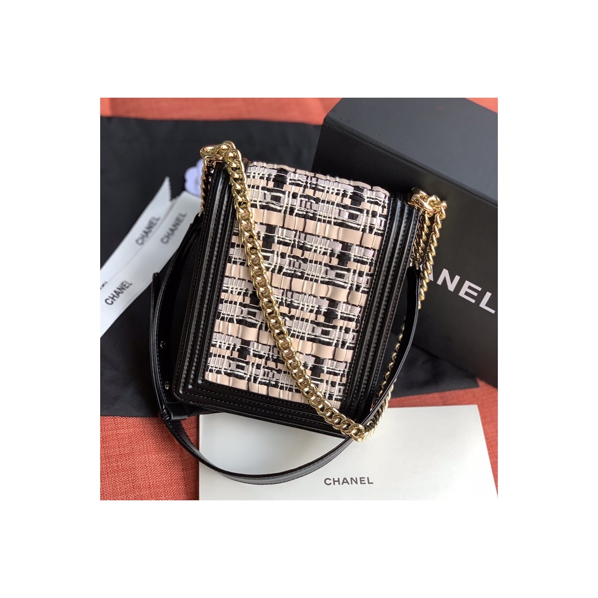 Chanel Boy Chanel Handbag AS0130 Chanel Boy Chanel Handbag AS0130
