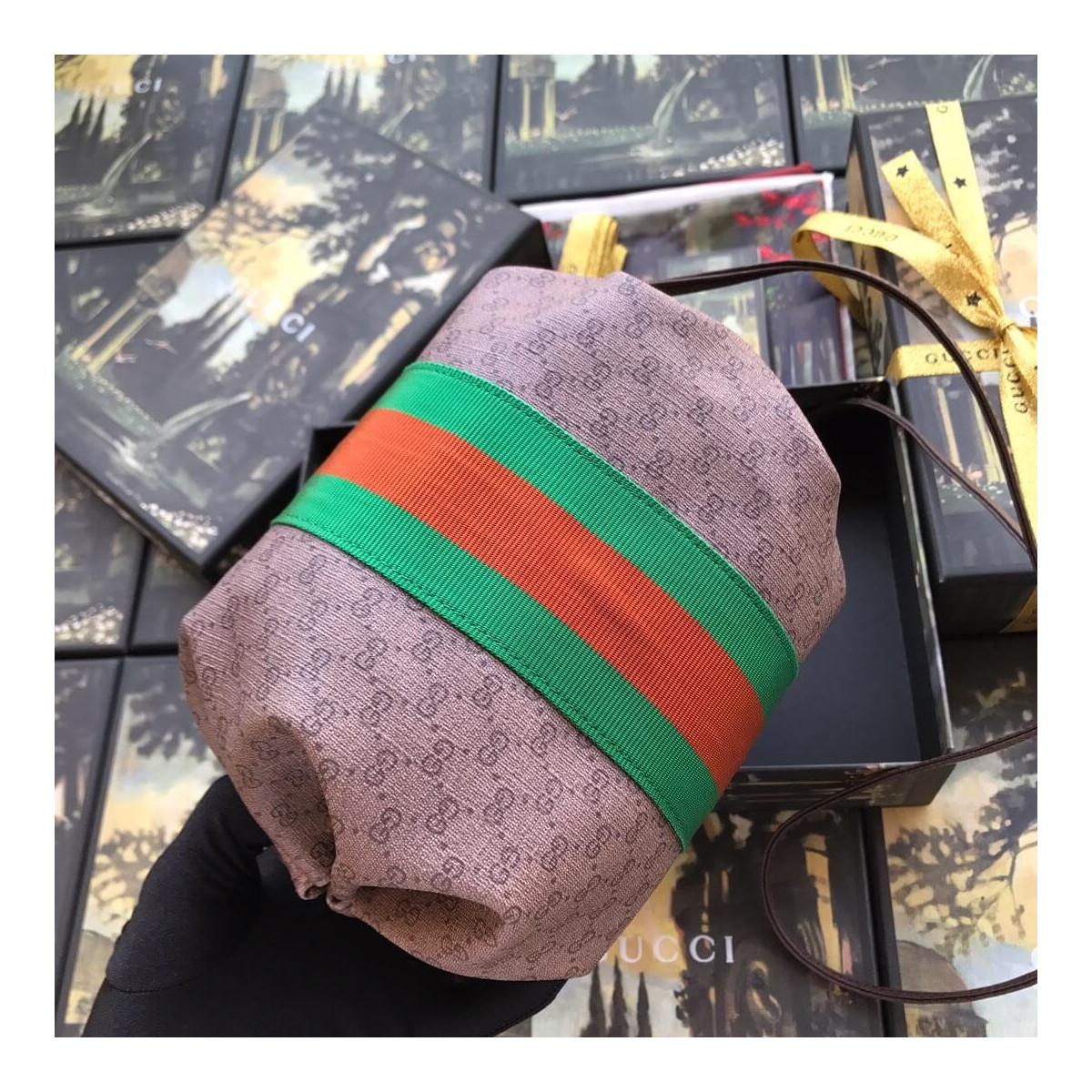 Gucci Web GG Print Cross Body Bag 564582 Gucci Web GG Print Cross Body Bag 564582