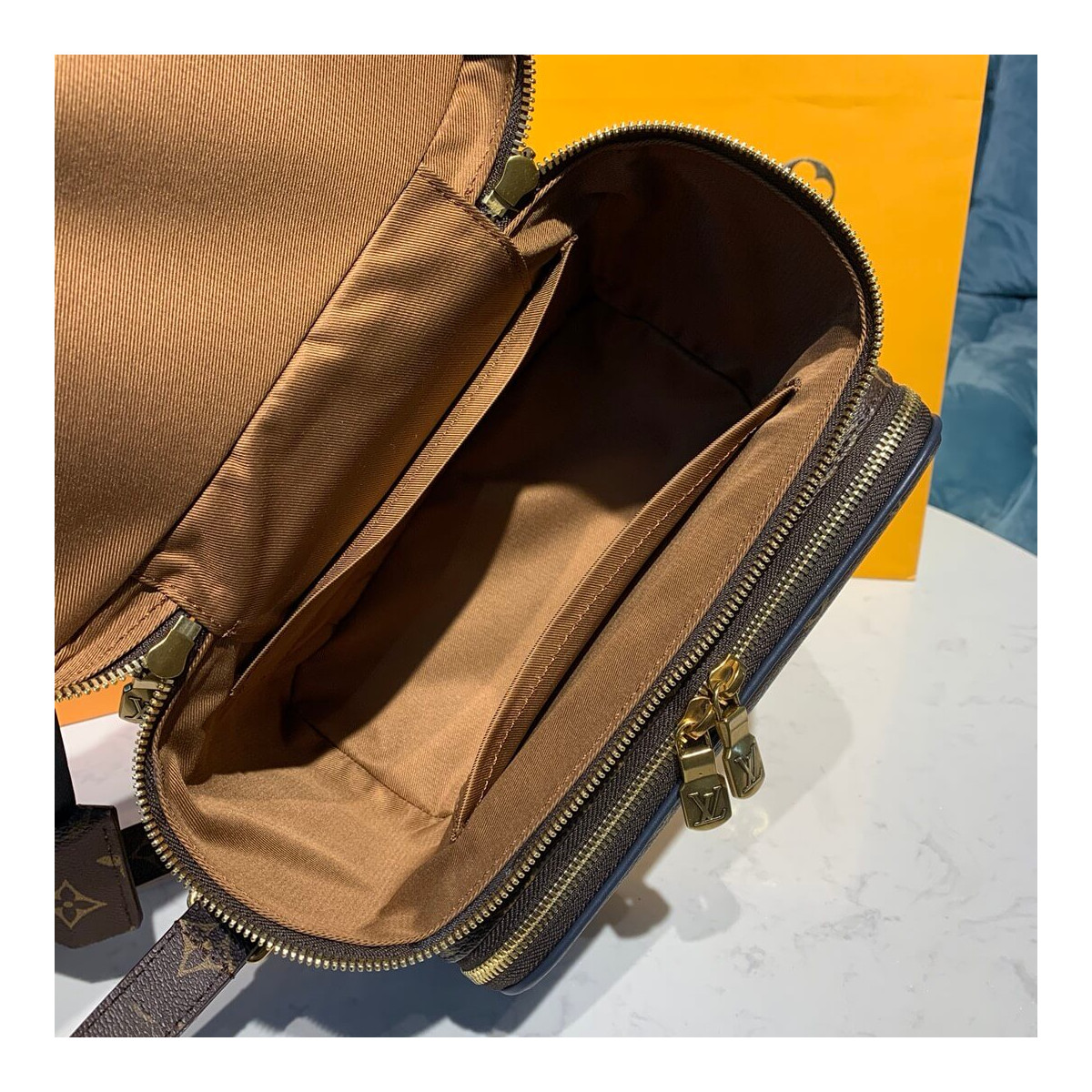 Louis Vuitton Monogram Camera Bag M41510 Louis Vuitton Monogram Camera Bag M41510
