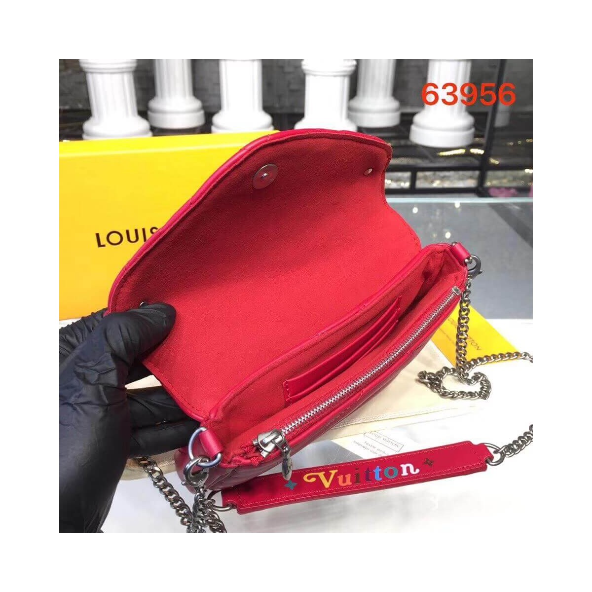 Louis Vuitton New Wave Chain Pochette M63956 M68479 Louis Vuitton New Wave Chain Pochette M63956 M68479