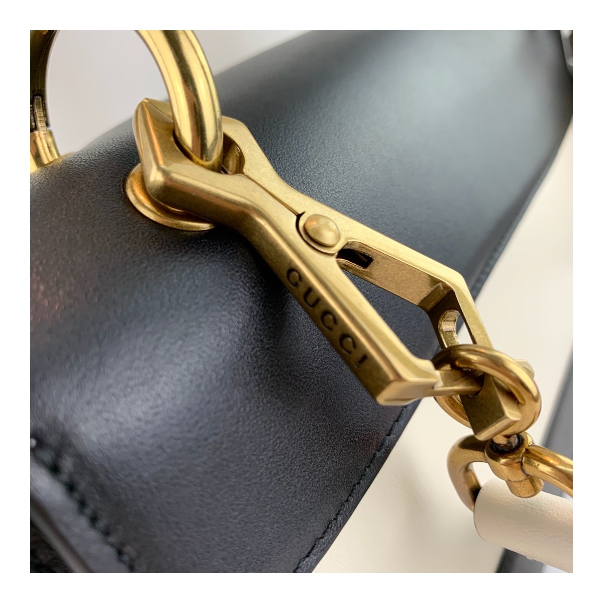 Gucci Queen Margaret Shoulder Bag 476542 Black/White Gucci Queen Margaret Shoulder Bag 476542 Black/White
