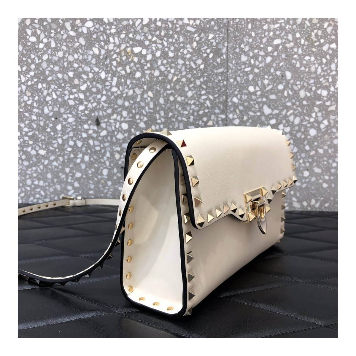 Valentino Garavani Rockstud Calfskin Crossbody Bag 0181 Valentino Garavani Rockstud Calfskin Crossbody Bag 0181