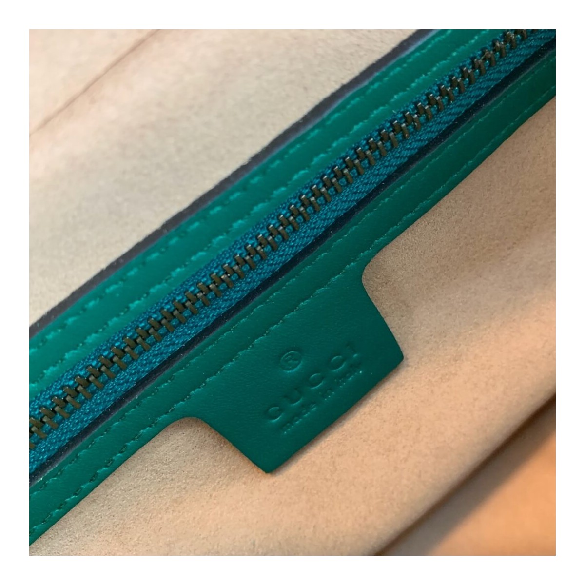Gucci GG Marmont Medium Matelasse Shoulder Bag 443499 Gucci GG Marmont Medium Matelasse Shoulder Bag 443499