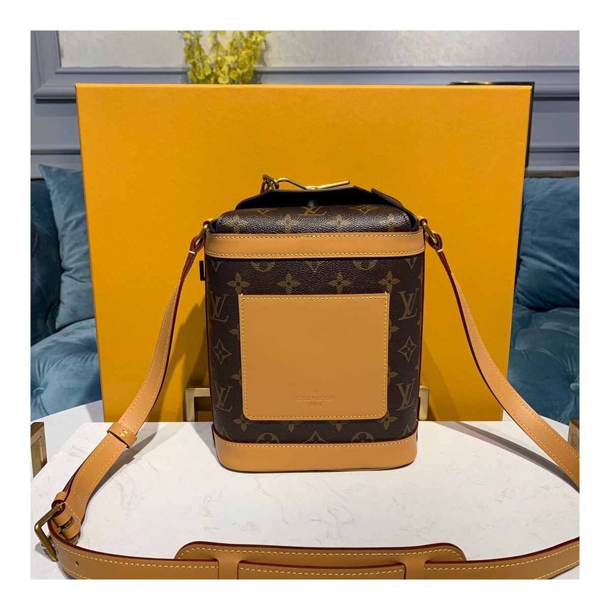 Louis Vuitton Monogram Milk Box M44877 Louis Vuitton Monogram Milk Box M44877
