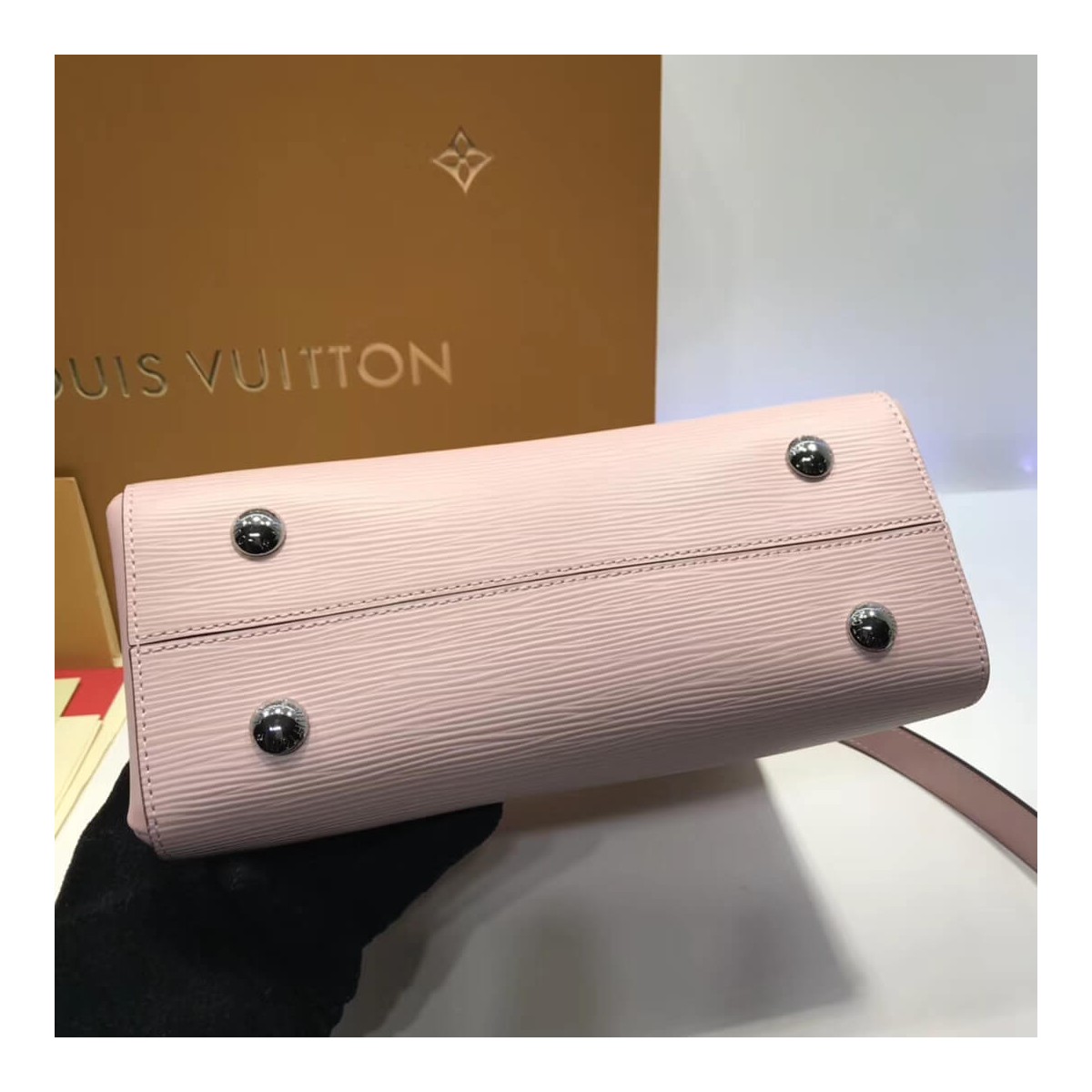 Louis Vuitton Epi Leather Grenelle PM M53694 Louis Vuitton Epi Leather Grenelle PM M53694