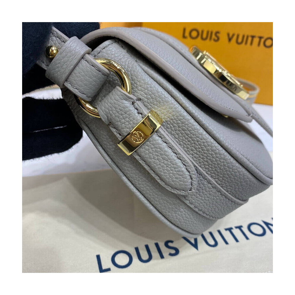Louis Vuitton LV Pont 9 Soft PM M58728 Louis Vuitton LV Pont 9 Soft PM M58728