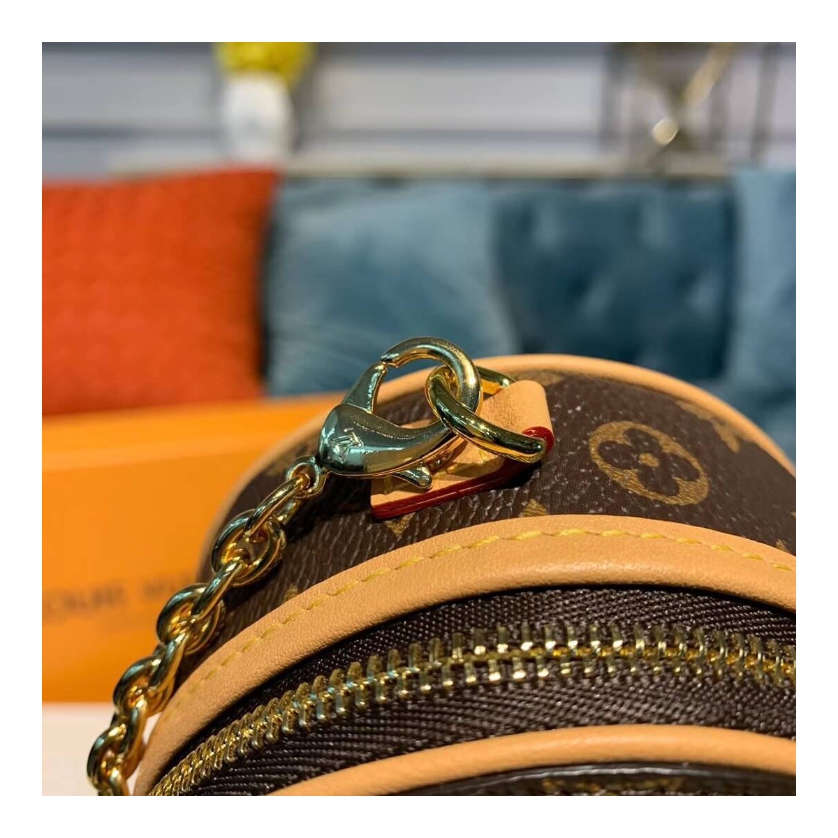 Louis Vuitton Monogram Boite Chapeau Necklace M68570 M68577 Louis Vuitton Monogram Boite Chapeau Necklace M68570 M68577