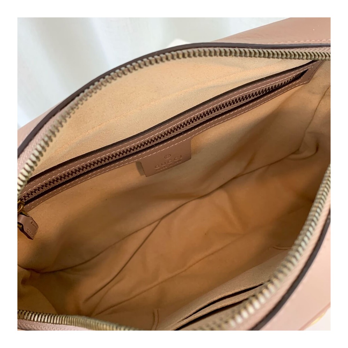 Gucci GG Marmont Medium Matelasse Shoulder Bag 443499 Gucci GG Marmont Medium Matelasse Shoulder Bag 443499