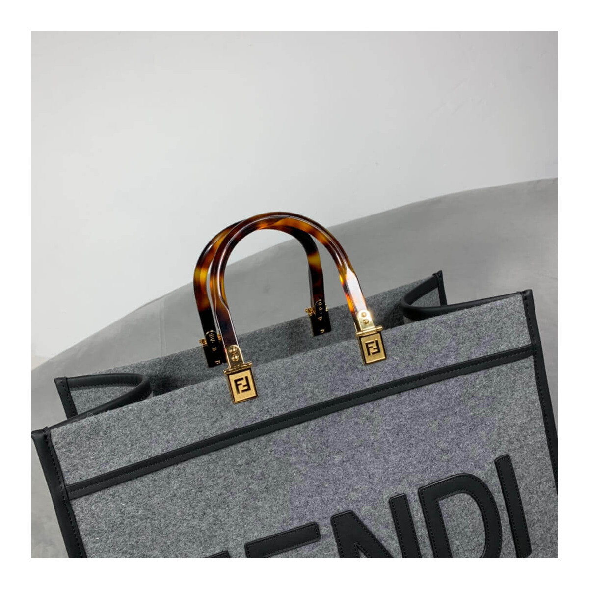 Fendi Sunshine Large Tote Bag 8BH372 Fendi Sunshine Large Tote Bag 8BH372