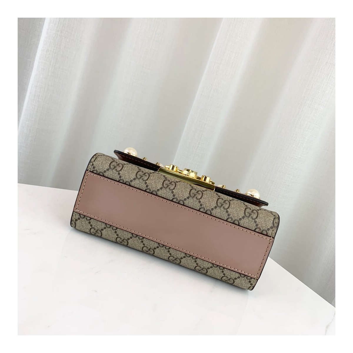 Gucci Padlock Studded GG Supreme Shoulder Bag 432182 Gucci Padlock Studded GG Supreme Shoulder Bag 432182