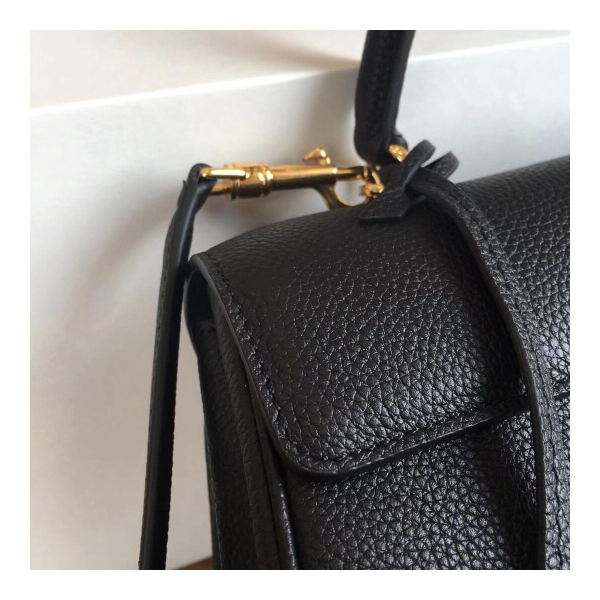 Celine Medium 16 Bag In Grained Calfskin 187373 Celine Medium 16 Bag In Grained Calfskin 187373