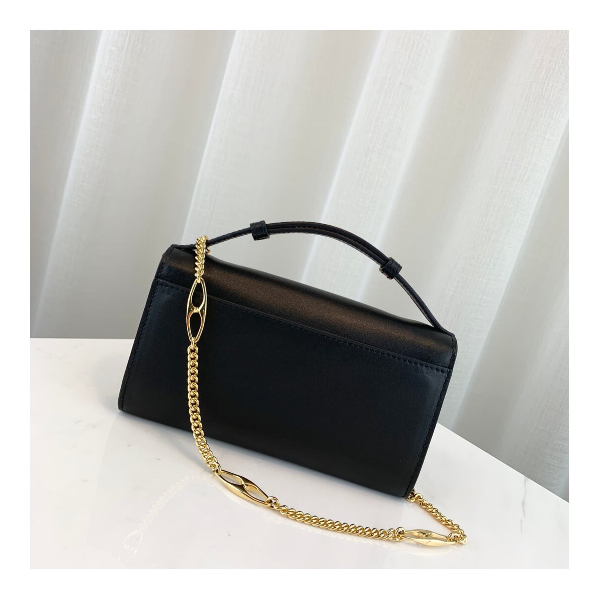 Gucci Zumi Smooth Leather Mini Bag 564718 Gucci Zumi Smooth Leather Mini Bag 564718